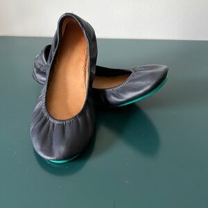 Tieks flats. Navy. Size 7